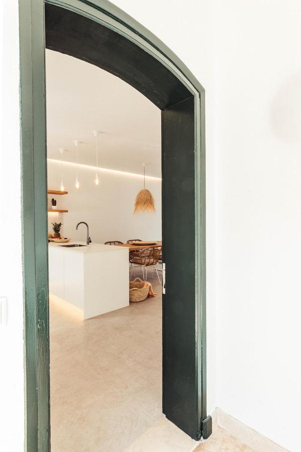 Apartamento Las Golondrinas Arenal - Adults Only Arenal d'en Castell Exteriör bild